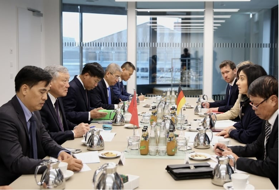 Vietnam and Germany strengthen economic cooperation and technology transfer